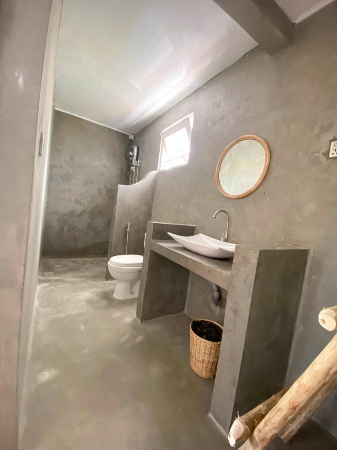 Sky Breeze Hotel Унаватуна Екстериор снимка